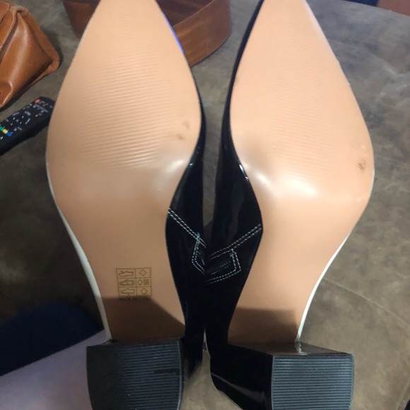 Retro inspired pointed toe boots - Picture 3 of 3